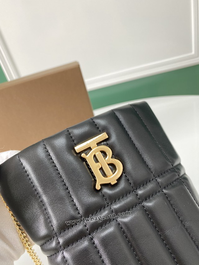 Burberry專門店新款黑色皮革水桶包 巴寶莉絎縫時裝秀款羔羊皮鏈條包 yxb1331